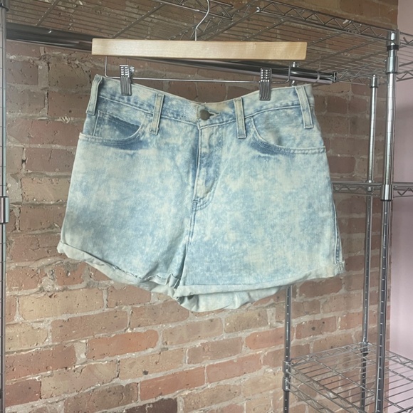 RARE VINTAGE Levi's Orange Tag Acid Wash High Rise Shorts - Picture 2 of 9